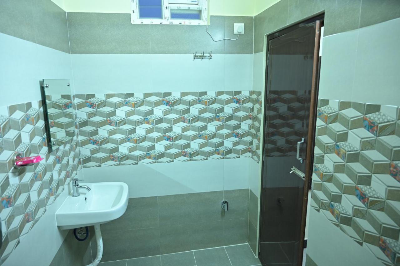 Treebo Sripadha Residency Alipiri Road Tirupati Exterior foto